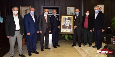 Rektör Ünal’a 'lise fotoğrafı' sürprizi