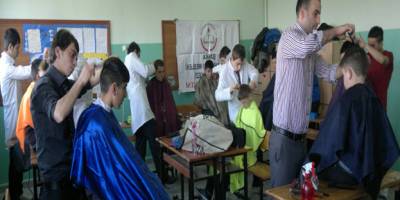 Göçkün 75 Yıl Yiboda Saç Kesimi