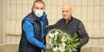 Abdullah Avcı, Ahmet Suat Özyazıcı’yı ziyaret etti