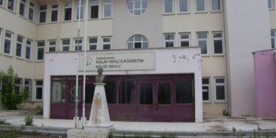 10 YILLIK YİBO BİNASI ÇÜRÜMEYE TERK EDİLDİ