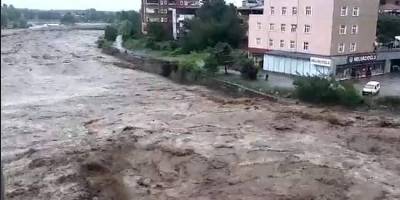 SALIPAZARI’NI SEL VURDU