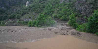 SEL AYVACIK'TA 1 CAN ALDI