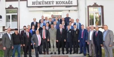 Alaçam’da Cumhuriyet Yürüyüşü Düzenlendi