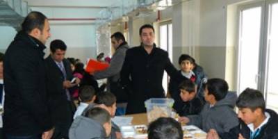 KAYMAKAM, YİBO ÖĞRENCİLERİNİ ZİYARET ETTİ