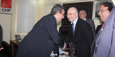 ESKİ DOSTLAR 35 YIL SONRA BAFRA’DA BİR ARAYA GELDİ