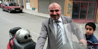 BU DA “KONUŞAN KASK”