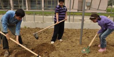 OÇEMDE ÇOCUKLAR TOPRAKLA BULUŞACAK
