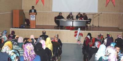 BAFRA MÜFTÜLÜĞÜNDEN KADINLAR GÜNÜ PANELİ