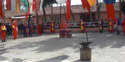 G.O.PAŞA İLKOKULU'NDA GÖRKEMLİ NEVRUZ KUTLAMASI