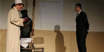 Ülkem Üzerine Doğan Güneş Büyük Deha’ adlı oyun Bafra’da Sahnelendi