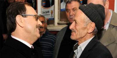 BAŞKAN ZİHNİ ŞAHİN İKİ GÜNDE 10 KÖYÜ ZİYARET ETTİ