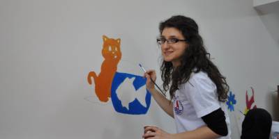 BAFRA ÜNLÜ KARAKTERLER OKULLARA ÇİZİLİYOR