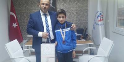 Alaçam AİHL Öğrencisi Wushu da 3. Oldu