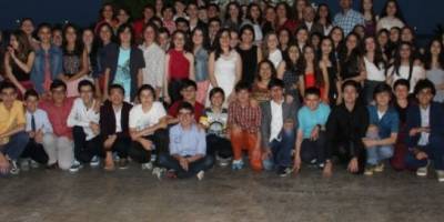 ÖĞRENCİLERDEN DUYGU DOLU VEDA GECESİ