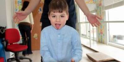 MİNİK BATUHAN 5 YAŞINDA YÜRÜMEYE BAŞLADI