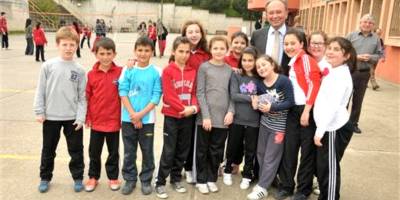 ÖĞRENCİLER ÇİZDİ, BAŞKAN İNCELEDİ