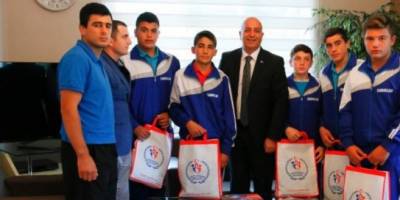YAKAKENT GENÇLİK SPOR KULÜBÜNDEN ÖZYURT'A ZİYARET