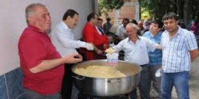 BAFRA BELEDİYESİ HERGÜN 5.000 AİLEYE İFTAR YEMEĞİ VERİYOR