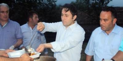 YAKAKANT’TE ‘HER MAHALLEDE BİR İFTAR’ PROJESİ GELENEĞİ DEVAM EDİYOR!