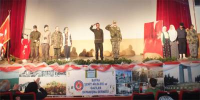 BAFRA’DA ÇANAKKALE GEÇİLMEZ SAHNELENDİ