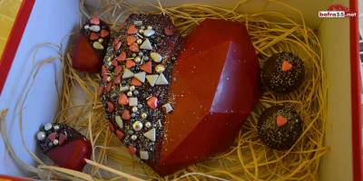 Sinop'ta aşkın simgeleri çikolataya dönüştü