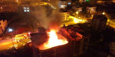 Sinop'ta Şömineden çıkan yangında ev kül oldu