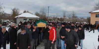 BARAJ GÜVENLİK GÖREVLİLERİ TOPRAĞA VERİLDİ