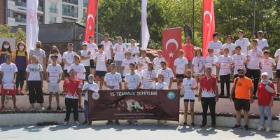 Sinoplu gençler 15 Temmuz şehitleri için koştu