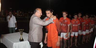 Ünye’deki kum futbolu turnuvası sona erdi