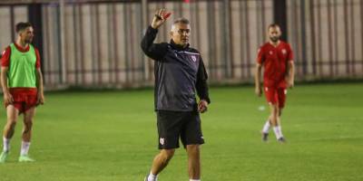 Altıparmak: “İlk hafta hoca göndermek çok ayıp”