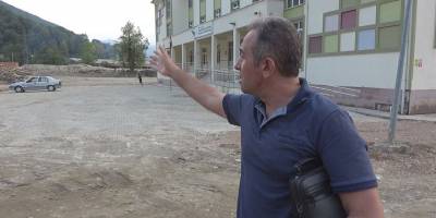 Ayancık'ta Okulunu kurtarmak isterken canından oluyordu