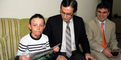 KARNELER AYAKLARINA GELDİ