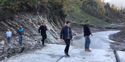 Selde yıkılan köprü yerine yeni geçiş yolu yapılıyor