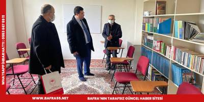 Kaymakam Zaman'dan cami kütüphanesine kitap desteği