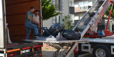 Zarar Gören binadaki hane sakinleri tahliye edildi