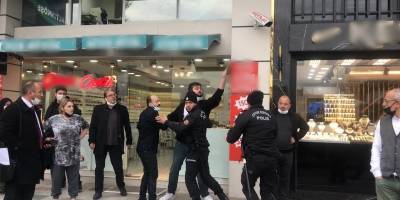 Motosiklet ile otomobil çarpışması sonucu sinirler gerildi