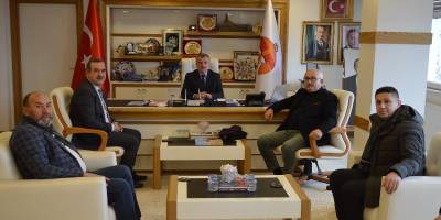 Havzalılar Derneği Yönetiminde Başkan Özdemir’e Plaket