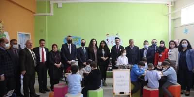 Çocuk dostu kütüphane açıldı