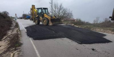 Sinop’ta heyelan nedeniyle çöken yol onarıldı