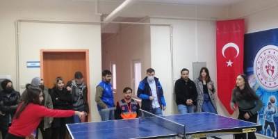 Türkeli MYO’dan masa tenisi turnuvası