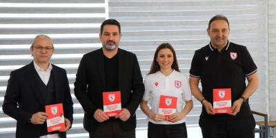 Samsunspor’dan futbol akademilerine beslenme kitapçığı