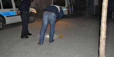 BAFRA'DA POLİS MAGANDALARI ARIYOR