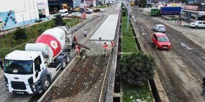Kutlukent Bulvarı beton yolla yenileniyor