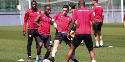 Samsunspor son 4 sezonda 80 futbolcu transfer etti