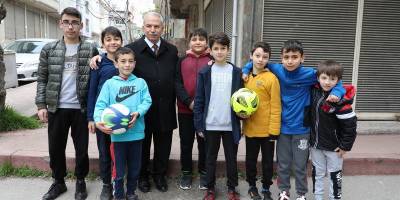 Başkan Demirtaş’tan çocukları sevindiren hareket