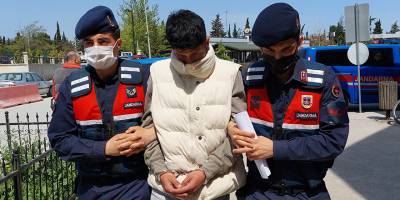 25 paket uyuştucu ile yakalandı