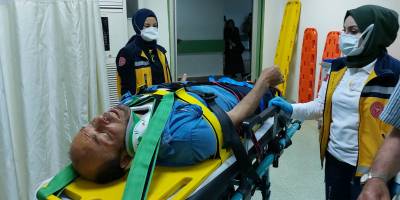 Kestiği ağaç üzerine düştü: ölümden döndü