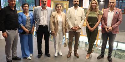 Sağlıkçıların geri dönüştürdüğü eserler müzede sergilendi