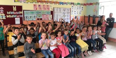 Kırsal mahalle okulları tiyatroyla buluştu