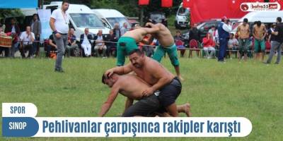 Pehlivanlar çarpışınca rakipler karıştı